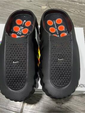 Nike mind 001 Black Foam Slip-On Clogs with Orange Dot Insole